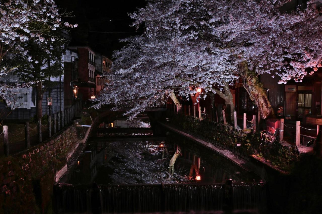 Tsutaya Ryokan Тоёока Экстерьер фото