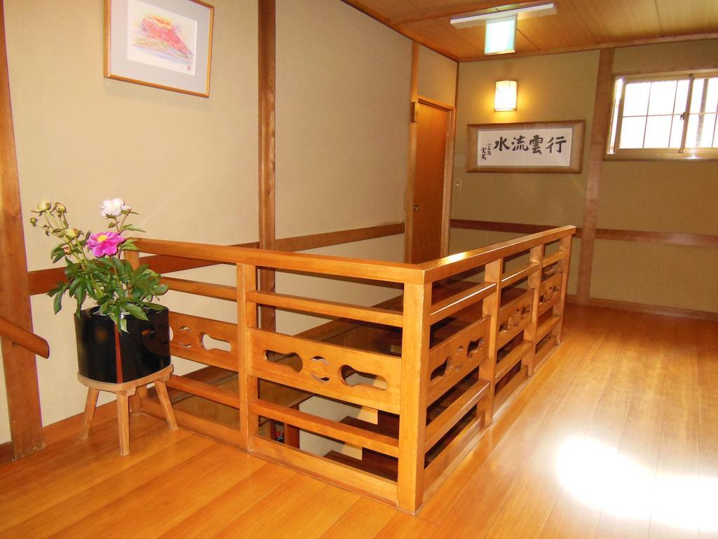 Tsutaya Ryokan Тоёока Экстерьер фото