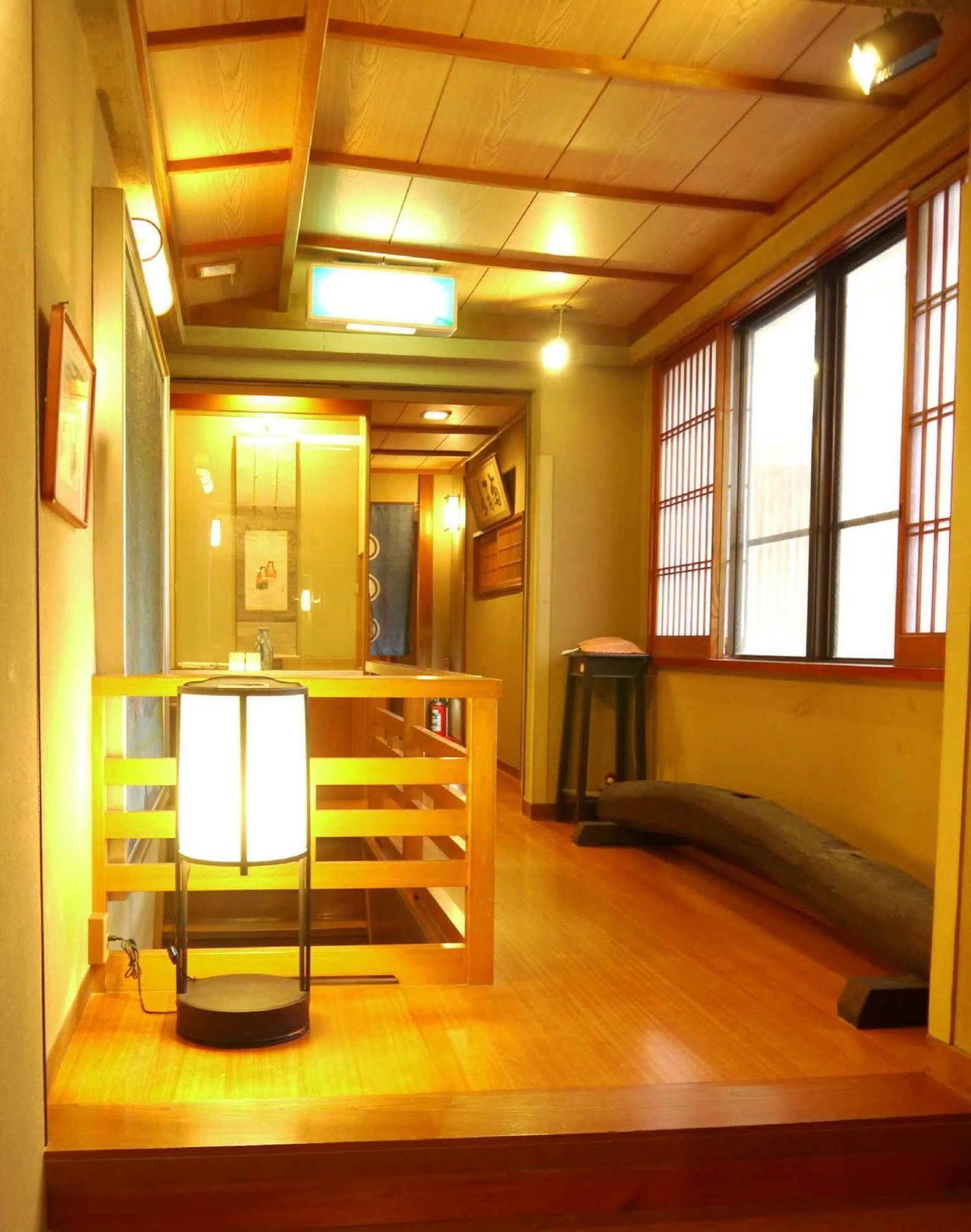 Tsutaya Ryokan Тоёока Экстерьер фото